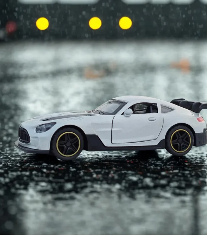 1:32 Scale Diecast Metal Sports Car Model Toy – Racing Coupe (AMG Style)